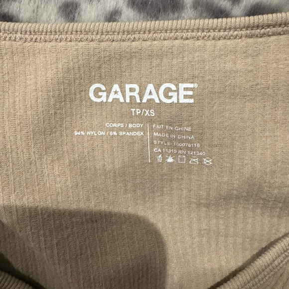 Tan garage long sleeve tight crop top. - Picture 3 of 3